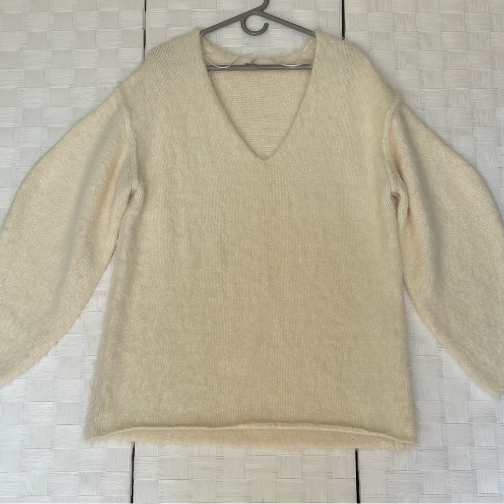 Free People Cream Fuzzy Furry V-Neck Sweater Oversized